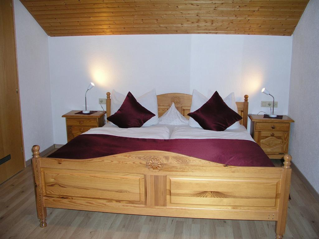 Ferienwohnungen Pension Sonnblick Krumbach  Esterno foto