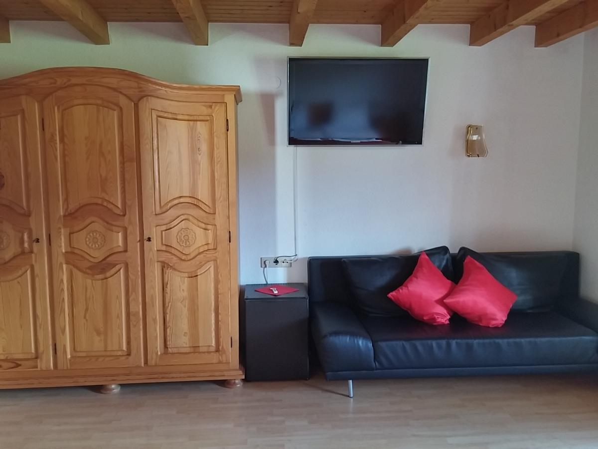 Ferienwohnungen Pension Sonnblick Krumbach  Esterno foto