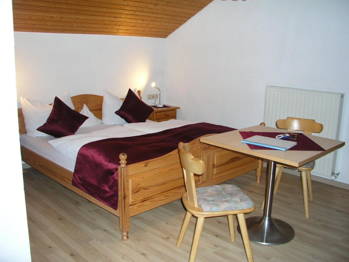 Ferienwohnungen Pension Sonnblick Krumbach  Esterno foto